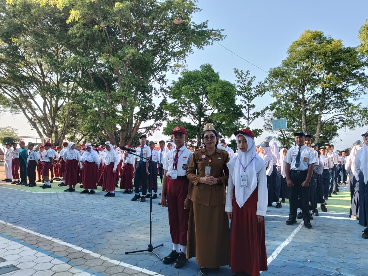 Upacara dan Pembukaan MPLS SMPN 2 Bulukerto